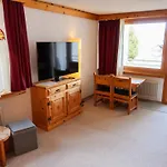 Guardaval 301 By Interhome *